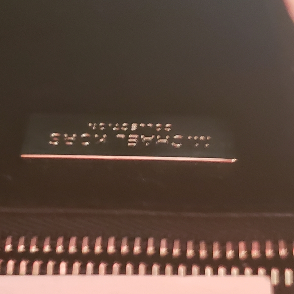 Michael Kors clutch/ cross body purse 101 - Picture 7 of 12